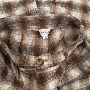Le Lis Collection brown plaid pants size small